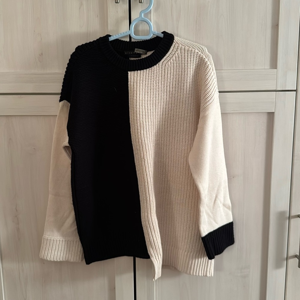 Alice + Olivia Black and Cream Sweater